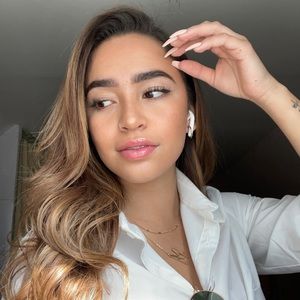 Meet your Posher, Martina